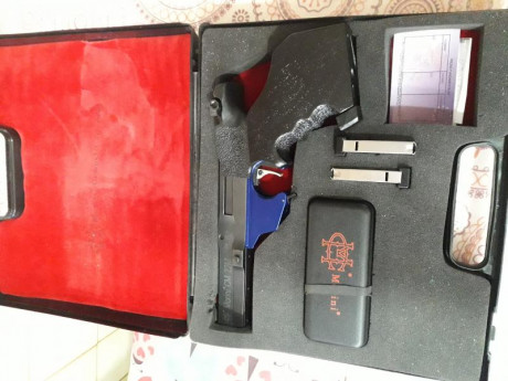 Se vende esta maquina de hacer dieces,poco hay que decir de este arma de lo mejorcito de precision funcionando 00
