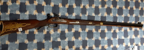 Vendo rifle de Avancarga Ardesa Hawken Match Cal 451,   PRECIO: 530€   € Portes aparte...

Rifle clásico 02