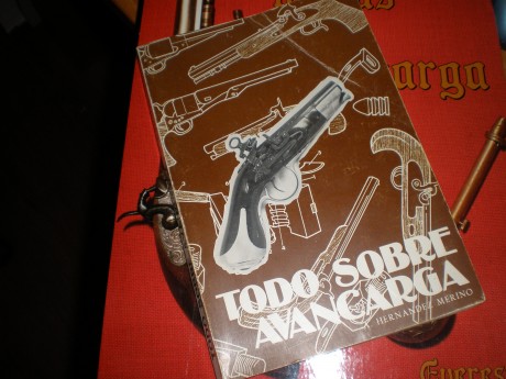 Por si es de interese para alguien del foro, he encontrado una libreria on-line de Malaga que tiene a 140