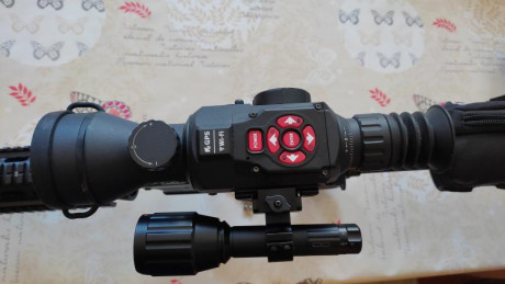 Hola , vendo visor nocturno ATN x sight II HD 5-20 , esta casi nuevo , lo quito por que no lo uso , tiene 02