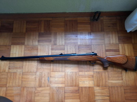 Rifle Weatherby Mark V, calibre 460 Weat. Mag. En buen estado general.


 Vendido  02