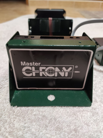 Vendo Chrony Master M1 por disponer de dos.
110€ con portes a península.
Saludos. 02