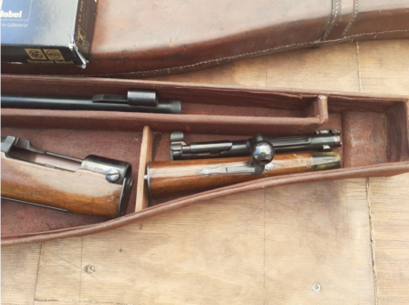 Hola,

Vendo rifle inglés Jeffery calibre 6.5x54, con estuche. 
Precio por 750€. 
Teléfono 608065622.

Un 00