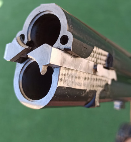 Escopeta de tiro al plato beretta 692 trap, muy nueva, cañones de 76 cms steelium plus, anima de 18,4 22