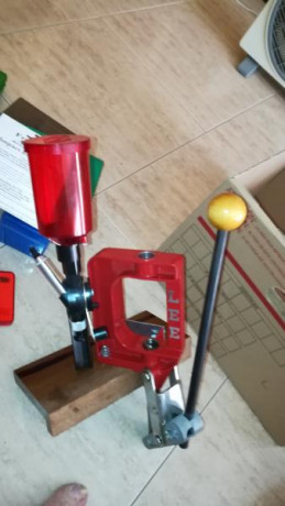 Por dejar recarga, vendo lote completo de mi equipo.
Marca Lee prensa, dosificador, empistonador manual, 02