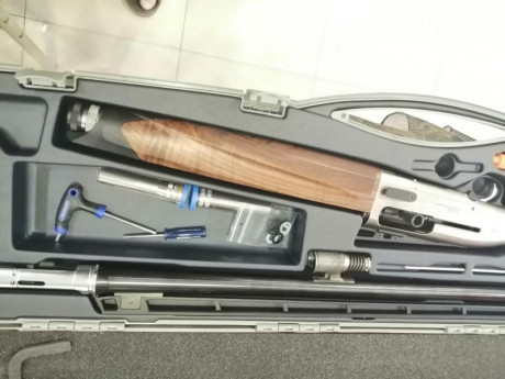 Se cambia por rifle de caza de mi interés,en similar estado,antiguedad y precio de nuevo que mi escopeta.Apenas 12