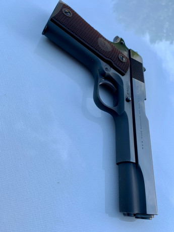 Vendo COLT GOVERNMENT, cal. 45 ACP, en PERFECTO ESTADO (con mínimas marca de uso).
Pistola icónica de 21