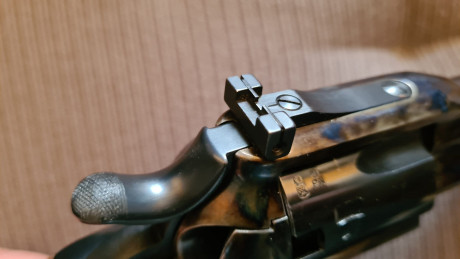 VENDIDO    Revolver Adler cal.44 200 euros, es una rareza, esta muy nuevo.  En Madrid, portes a parte. 12