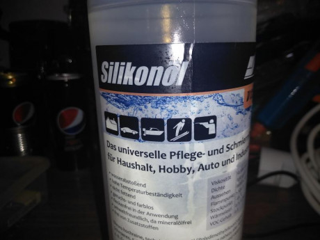 Vendido. Gracias.


Vendo por tener otro bote, igual.

Y viendo que tendré lubricante de silicona hasta 01