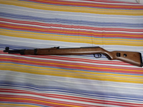 :clint: Buenos  días, 
Vendo o también cambio  preciosa  diana  mauser  k98  en 
 calibre  4.5,  funcionamiento 02