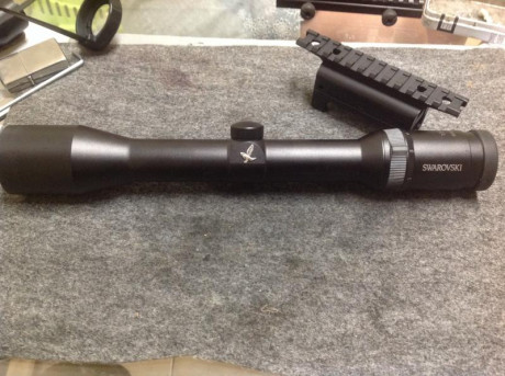 Vendo o cambio este visor Swarovski Habicht 1.5-6x42 con iluminador de retícula en buen estado, por rifle 01