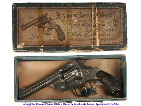 Arma original, en buen estado de conservación.
Lástima que no se fabriquen réplicas, de este sistema de 20