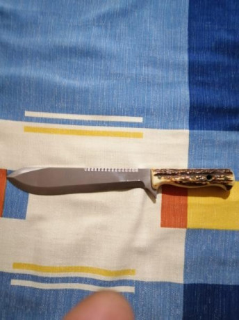 Se vende Aitor Survival 21 acabado en Sambar, con su funda original. Una pieza em perfecto estado que 02
