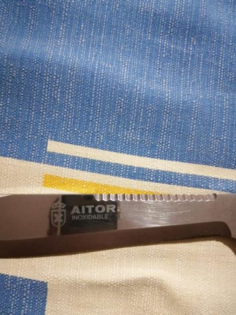 Se vende Aitor Survival 21 acabado en Sambar, con su funda original. Una pieza em perfecto estado que 11