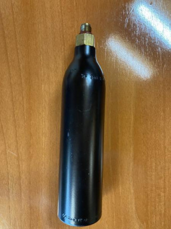 En buen estado. PRECIO 39€. Tiene una pequeña fuga de aire, solo haría falta cambiar las juntas. 02