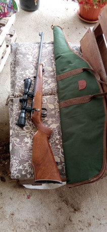HOLA BUENAS.
pongo a la venta mi carabina del 22lr por no usar
la compre por capricho en las fotos podeis 01