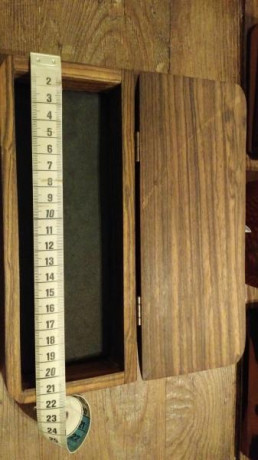 Vendo 4 estuches de madera .. El naranja de pernambuco mejicano ,el marrón de ziricote , el marrón grandote 00