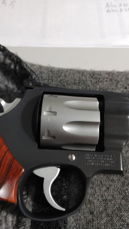 VENDO REVOLVER SMITH AND WESSON 627 V-COMP.

CARACTERISTICAS A SABER:
Modelo de revolver terminado por 111