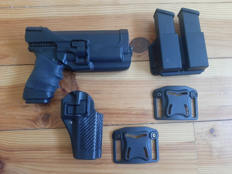 VENDIDA
Vendo pistola Glock 21 SF, calibre 45. Gen3.
La Glock 21 SF (short frame) se diferencia de la 01
