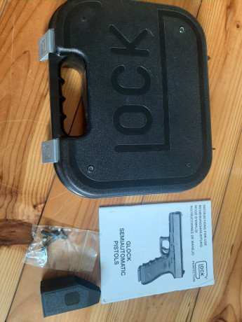 VENDIDA
Vendo pistola Glock 21 SF, calibre 45. Gen3.
La Glock 21 SF (short frame) se diferencia de la 12