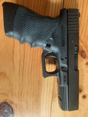 VENDIDA
Vendo pistola Glock 21 SF, calibre 45. Gen3.
La Glock 21 SF (short frame) se diferencia de la 21
