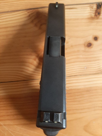 VENDIDA
Vendo pistola Glock 21 SF, calibre 45. Gen3.
La Glock 21 SF (short frame) se diferencia de la 32
