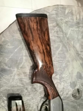 Se cambia por rifle de mi interés y similar estado y valor de nuevo que la escopeta.Se entrega con maletín 12
