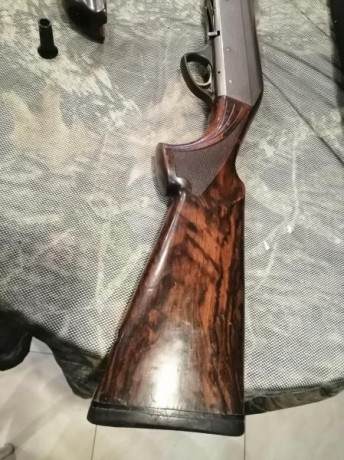Se cambia por rifle de mi interés y similar estado y valor de nuevo que la escopeta.Se entrega con maletín 22