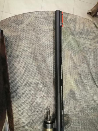Se cambia por rifle de mi interés y similar estado y valor de nuevo que la escopeta.Se entrega con maletín 20