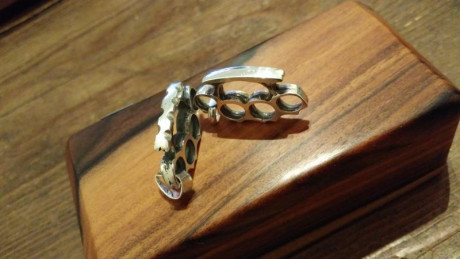 Vendo puños americanos en plata 925 hechos a mano por mi ... Son pequeños para colgantes o lanyers rabizas 40