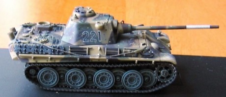 Abro este hilo ya que no puedo trasladar el de maquetas en conversación general, y porque pretendía dar 142