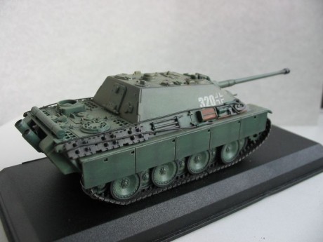 Abro este hilo ya que no puedo trasladar el de maquetas en conversación general, y porque pretendía dar 151
