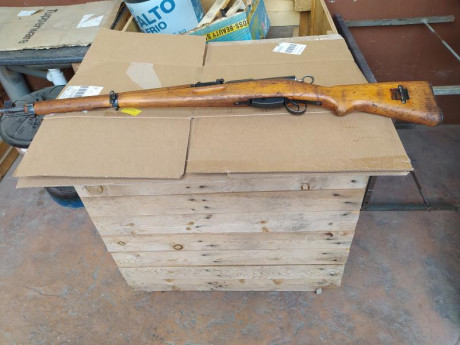 Vendo fusil suizo SCHMIDT RUBIN K31. Calibre 7,5x55, con un cargador extraíble de 6 cartuchos. En buen 02