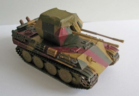 Abro este hilo ya que no puedo trasladar el de maquetas en conversación general, y porque pretendía dar 32