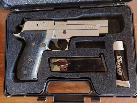 Pues eso, tal como reza el enunciado de este post, vendo esta Sig Sauer P226 S All Roud calibre 9PB mas 00