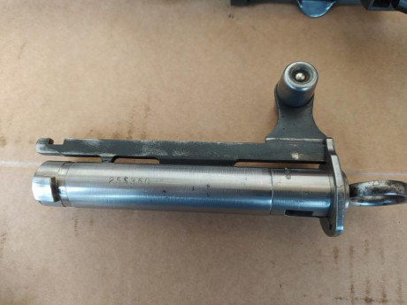 Vendo fusil suizo SCHMIDT RUBIN K31. Calibre 7,5x55, con un cargador extraíble de 6 cartuchos. En buen 32