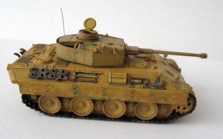 Abro este hilo ya que no puedo trasladar el de maquetas en conversación general, y porque pretendía dar 12