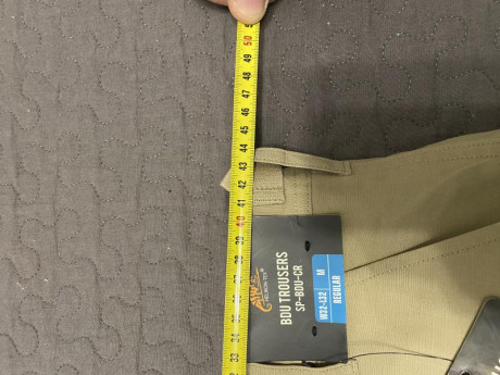 Pantalon NUEVO, Helikon BDU RIPSTOP en camel. 

Solo me lo he probado, es una talla M pero me viene un 11