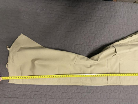 Pantalon NUEVO, Helikon BDU RIPSTOP en camel. 

Solo me lo he probado, es una talla M pero me viene un 10