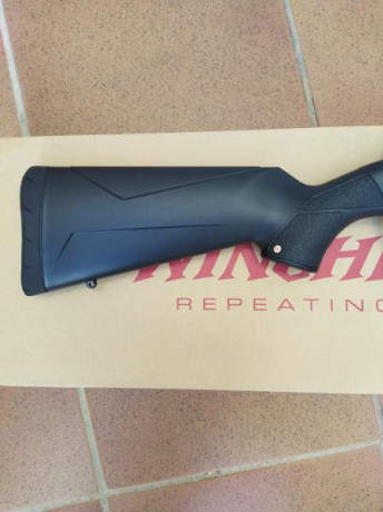 Vendo rifle de cerrojo Winchester xpr 338 win mag con rosca de fabrica m15x1.
Cañon de 61cm y cargador 12
