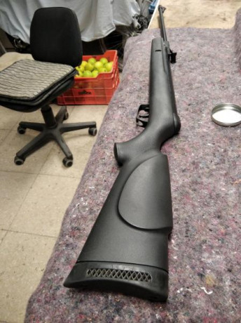 Hola buenas, vendo esta carabina Gamo Shadow 1000 del 4,5 del año 2005 por exceso de carabinas. Su estado 01