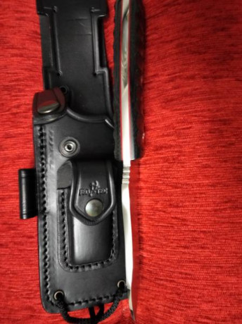 Vendo este cuchillo jeo tec número 35 nuevo con su caja original funda de piel , cachas con separadores 01