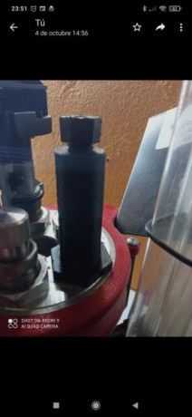 Hola compañeros estoy pensando en cambiar mi Lee Pro 1000 por una Load Master pero a todo el q se lo comento 70