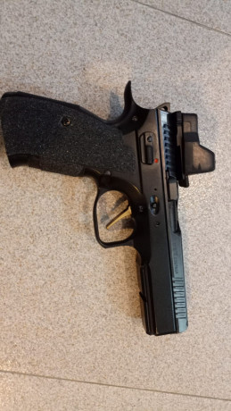 shadow2 en perfecto estado, 3 años, utilizada como arma de repuesto. Extras kit eeman tech(recoild 10l,muelle 02