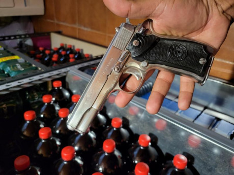 Se vende star s súper en inox conmigo a disparado una caja de prueba GUIADA EN F
Desconozco anterior uso...
Pero 00