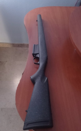 A petición de un amigo; se vende culata de Bergara B14 con cargador extraible del BHR. La vende en 300€. 02