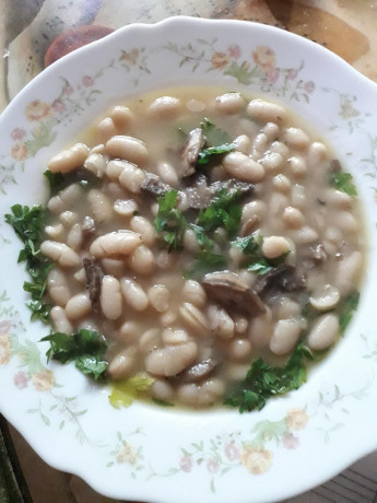 Hoy para comer acelgas hervidas y chuletón de vaca gallega vieja con seis semanas de maduración en cámara 152