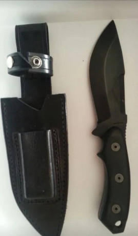 Pongo este cuchillo en venta del artesano Azote. 
80€ gastos de envío incluidos. Un conocido me dijo que 02