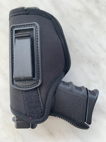 Vendo estas fundas con muy poco uso, alguna sin estrenar.

Todas son perfectamente válidas para Glock 40