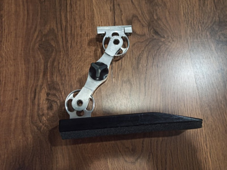 Un amigo me ha pedido que ponga en venta esta seta ajustable para Field Target hecha por Jorge Batalha. 02